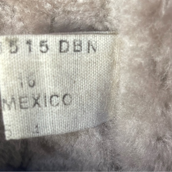 Frye Women's Veronica Shearling & Leather Booties made in Mexico - Picture 15 of 16